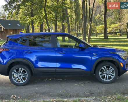 Синий Киа Seltos, объемом двигателя 2 л и пробегом 2 тыс. км за 18700 $, фото 3 на Automoto.ua