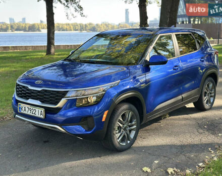 Синий Киа Seltos, объемом двигателя 2 л и пробегом 2 тыс. км за 18800 $, фото 1 на Automoto.ua