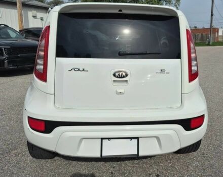 Белый Киа Soul, объемом двигателя 2 л и пробегом 87 тыс. км за 7300 $, фото 4 на Automoto.ua