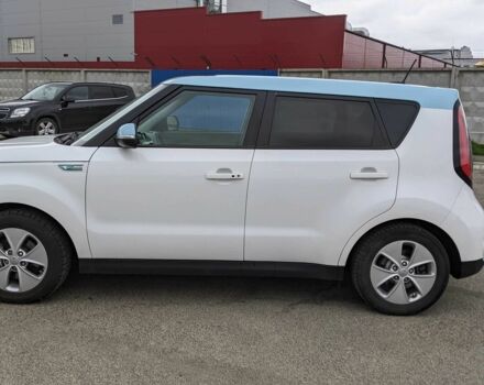 Белый Киа Soul, объемом двигателя 0 л и пробегом 151 тыс. км за 5100 $, фото 4 на Automoto.ua