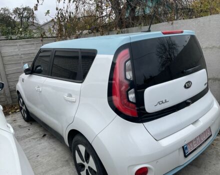 Белый Киа Soul, объемом двигателя 0 л и пробегом 110 тыс. км за 6000 $, фото 1 на Automoto.ua
