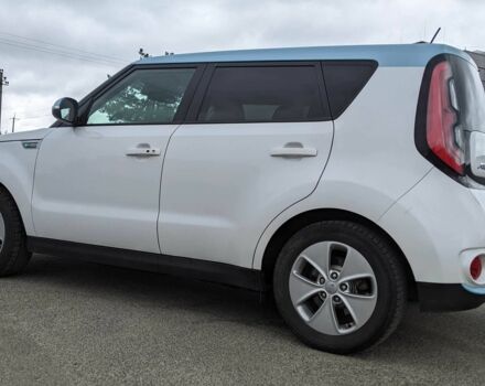Белый Киа Soul, объемом двигателя 0 л и пробегом 151 тыс. км за 5100 $, фото 3 на Automoto.ua