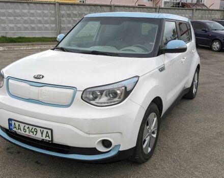 Белый Киа Soul, объемом двигателя 0 л и пробегом 151 тыс. км за 5100 $, фото 2 на Automoto.ua