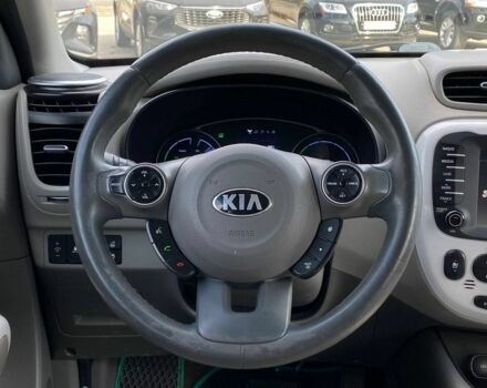 Белый Киа Soul, объемом двигателя 2.7 л и пробегом 94 тыс. км за 6400 $, фото 11 на Automoto.ua