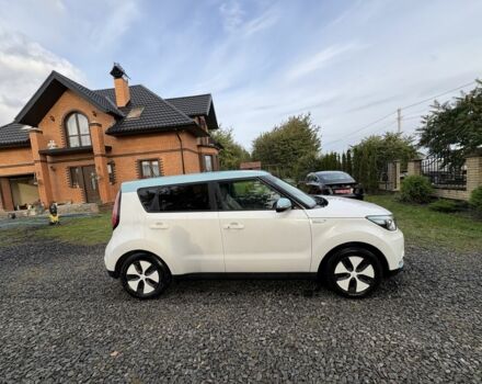 Белый Киа Soul, объемом двигателя 0 л и пробегом 99 тыс. км за 5600 $, фото 12 на Automoto.ua