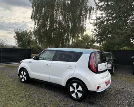 Белый Киа Soul, объемом двигателя 0 л и пробегом 99 тыс. км за 5600 $, фото 6 на Automoto.ua