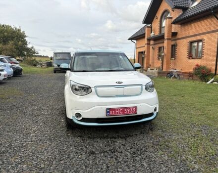 Белый Киа Soul, объемом двигателя 0 л и пробегом 99 тыс. км за 5600 $, фото 1 на Automoto.ua