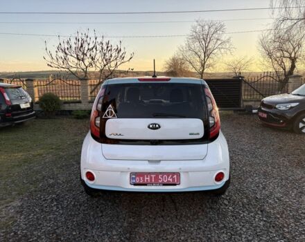 Белый Киа Soul, объемом двигателя 0 л и пробегом 151 тыс. км за 5900 $, фото 5 на Automoto.ua