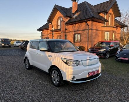 Белый Киа Soul, объемом двигателя 0 л и пробегом 151 тыс. км за 5900 $, фото 1 на Automoto.ua