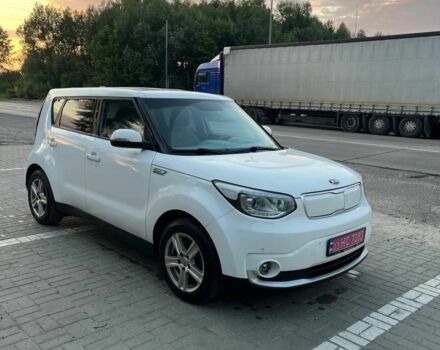 Белый Киа Soul, объемом двигателя 0 л и пробегом 114 тыс. км за 9800 $, фото 2 на Automoto.ua