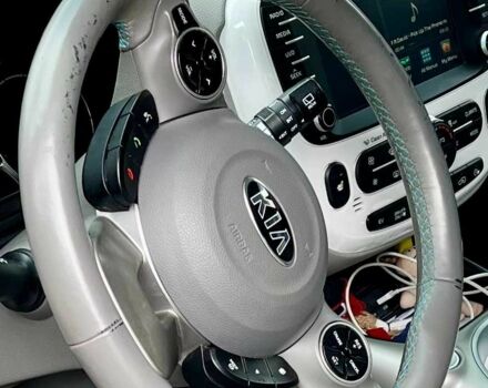 Белый Киа Soul, объемом двигателя 0 л и пробегом 100 тыс. км за 6000 $, фото 3 на Automoto.ua