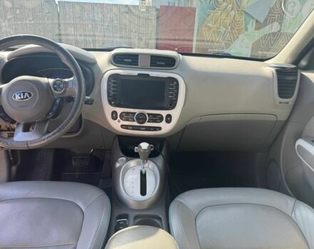 Білий Кіа Soul, об'ємом двигуна 0 л та пробігом 150 тис. км за 4500 $, фото 6 на Automoto.ua