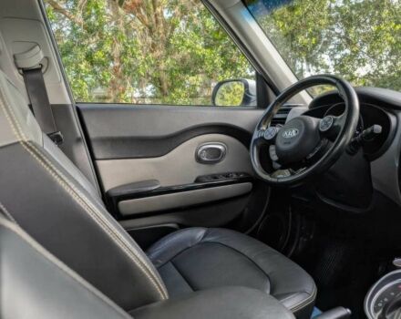 Белый Киа Soul, объемом двигателя 0 л и пробегом 76 тыс. км за 6500 $, фото 9 на Automoto.ua