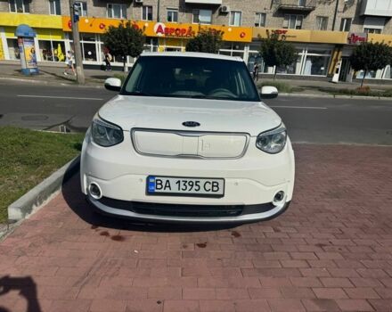Білий Кіа Soul, об'ємом двигуна 0 л та пробігом 150 тис. км за 4500 $, фото 1 на Automoto.ua