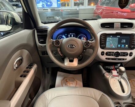Белый Киа Soul, объемом двигателя 0 л и пробегом 91 тыс. км за 10400 $, фото 2 на Automoto.ua