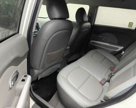 Белый Киа Soul, объемом двигателя 0 л и пробегом 131 тыс. км за 6950 $, фото 5 на Automoto.ua