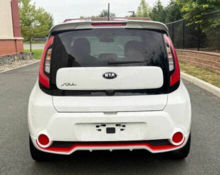 Білий Кіа Soul, об'ємом двигуна 2 л та пробігом 136 тис. км за 4300 $, фото 5 на Automoto.ua