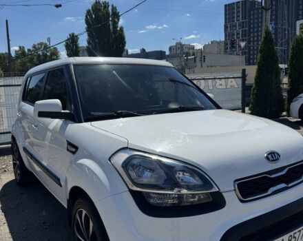 Белый Киа Soul, объемом двигателя 1.6 л и пробегом 167 тыс. км за 7600 $, фото 3 на Automoto.ua