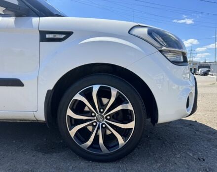 Белый Киа Soul, объемом двигателя 1.6 л и пробегом 167 тыс. км за 7600 $, фото 8 на Automoto.ua