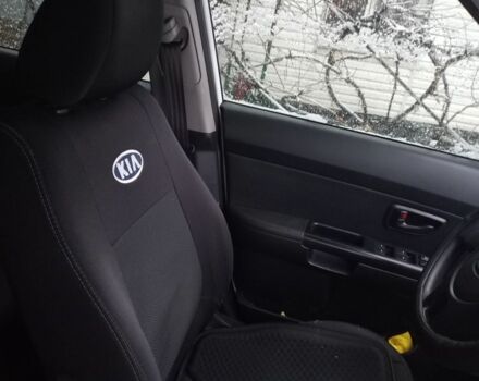 Белый Киа Soul, объемом двигателя 1.6 л и пробегом 220 тыс. км за 8000 $, фото 3 на Automoto.ua
