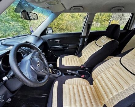 Белый Киа Soul, объемом двигателя 1.6 л и пробегом 168 тыс. км за 6500 $, фото 5 на Automoto.ua