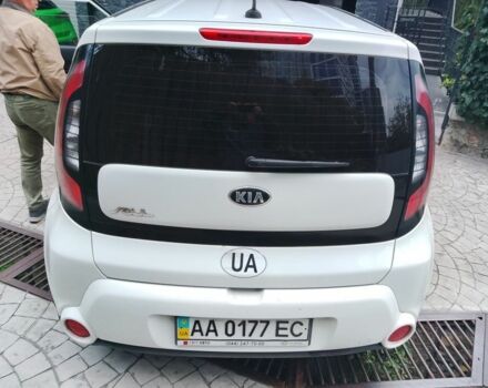 Білий Кіа Soul, об'ємом двигуна 1.6 л та пробігом 160 тис. км за 7200 $, фото 3 на Automoto.ua