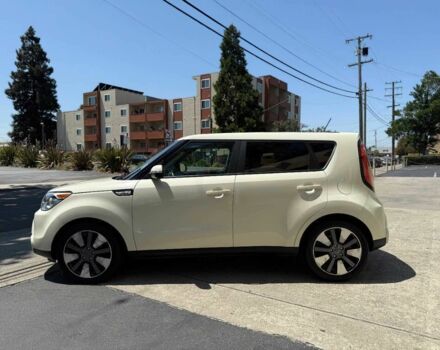Білий Кіа Soul, об'ємом двигуна 2 л та пробігом 115 тис. км за 6000 $, фото 3 на Automoto.ua