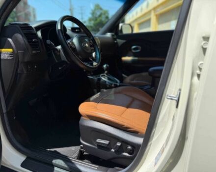 Белый Киа Soul, объемом двигателя 2 л и пробегом 66 тыс. км за 5800 $, фото 6 на Automoto.ua