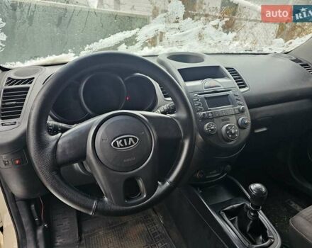 Білий Кіа Soul, об'ємом двигуна 1.59 л та пробігом 221 тис. км за 6200 $, фото 14 на Automoto.ua