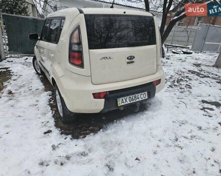 Білий Кіа Soul, об'ємом двигуна 1.59 л та пробігом 221 тис. км за 6200 $, фото 5 на Automoto.ua