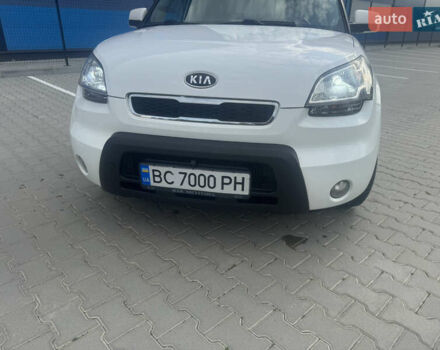 Белый Киа Soul, объемом двигателя 1.58 л и пробегом 224 тыс. км за 7600 $, фото 2 на Automoto.ua