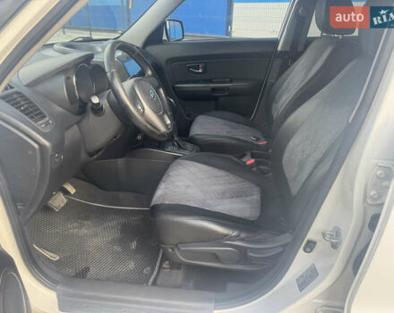 Белый Киа Soul, объемом двигателя 1.58 л и пробегом 224 тыс. км за 7600 $, фото 13 на Automoto.ua