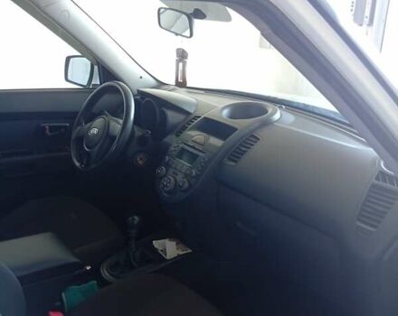 Белый Киа Soul, объемом двигателя 1.59 л и пробегом 150 тыс. км за 6700 $, фото 9 на Automoto.ua
