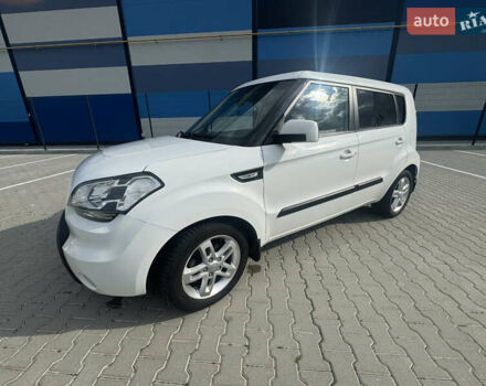 Белый Киа Soul, объемом двигателя 1.58 л и пробегом 224 тыс. км за 7600 $, фото 8 на Automoto.ua
