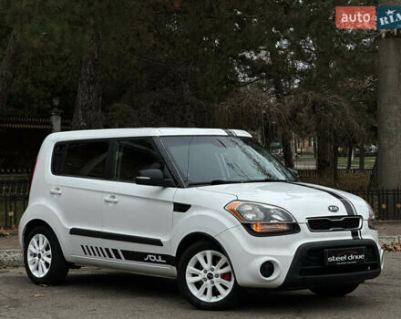 Белый Киа Soul, объемом двигателя 2 л и пробегом 228 тыс. км за 8499 $, фото 8 на Automoto.ua