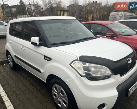 Белый Киа Soul, объемом двигателя 1.6 л и пробегом 190 тыс. км за 6800 $, фото 2 на Automoto.ua