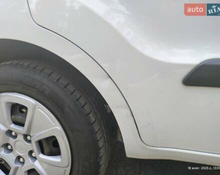 Білий Кіа Soul, об'ємом двигуна 1.59 л та пробігом 177 тис. км за 7300 $, фото 21 на Automoto.ua