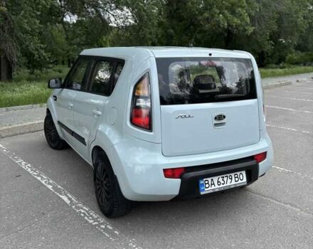 Белый Киа Soul, объемом двигателя 1.59 л и пробегом 97 тыс. км за 7200 $, фото 3 на Automoto.ua