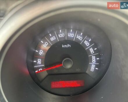 Белый Киа Soul, объемом двигателя 1.59 л и пробегом 97 тыс. км за 7200 $, фото 7 на Automoto.ua