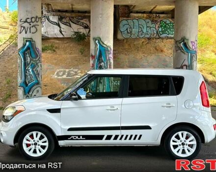 Белый Киа Soul, объемом двигателя 2 л и пробегом 228 тыс. км за 8500 $, фото 1 на Automoto.ua