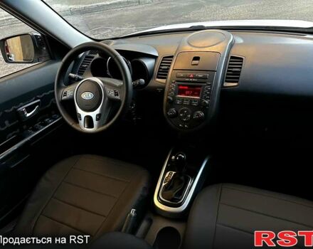 Белый Киа Soul, объемом двигателя 2 л и пробегом 228 тыс. км за 8500 $, фото 5 на Automoto.ua