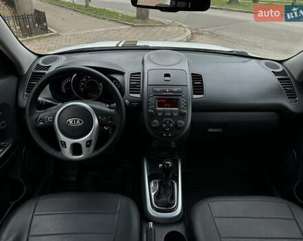 Белый Киа Soul, объемом двигателя 2 л и пробегом 228 тыс. км за 8499 $, фото 20 на Automoto.ua