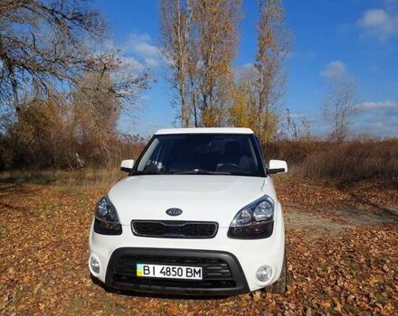 Белый Киа Soul, объемом двигателя 1.6 л и пробегом 150 тыс. км за 9500 $, фото 6 на Automoto.ua