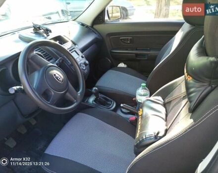Белый Киа Soul, объемом двигателя 1.59 л и пробегом 128 тыс. км за 7200 $, фото 5 на Automoto.ua