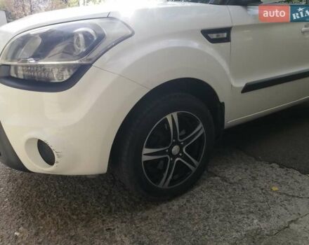 Білий Кіа Soul, об'ємом двигуна 1.59 л та пробігом 269 тис. км за 7500 $, фото 5 на Automoto.ua