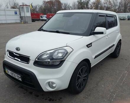 Белый Киа Soul, объемом двигателя 1.6 л и пробегом 150 тыс. км за 9500 $, фото 13 на Automoto.ua