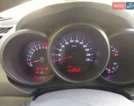 Білий Кіа Soul, об'ємом двигуна 1.59 л та пробігом 269 тис. км за 7500 $, фото 3 на Automoto.ua