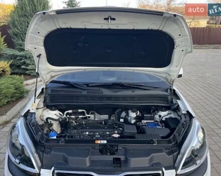 Белый Киа Soul, объемом двигателя 1.6 л и пробегом 95 тыс. км за 9700 $, фото 8 на Automoto.ua
