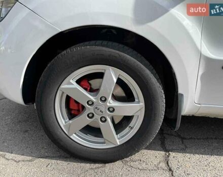 Белый Киа Soul, объемом двигателя 1.59 л и пробегом 251 тыс. км за 7700 $, фото 25 на Automoto.ua