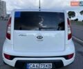 Белый Киа Soul, объемом двигателя 1.59 л и пробегом 251 тыс. км за 7700 $, фото 7 на Automoto.ua
